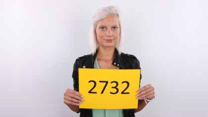 Czech Casting - Nikol 2732