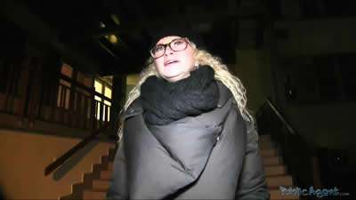 PublicAgent E157 - Anastacia