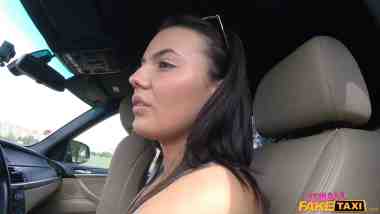 FemaleFakeTaxi - Vanessa V - Good Pussy Licking Pays Euro Taxi