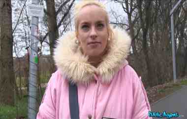 PublicAgent - Jessica - Blonde Fucked in a Car