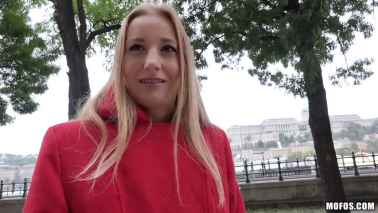 PublicPickUps - Kiki Cyrus - Young Wife Fucks for Charity