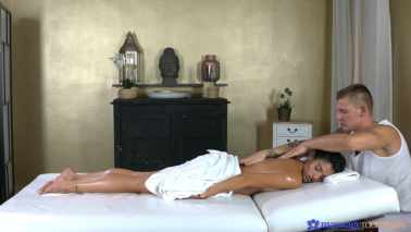 MassageRooms - Penelope Cum - Spanish teen orgasms on big cock