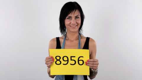 Czech Casting - Linda 8956