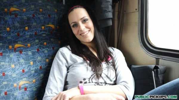 PublicPickUps - Mea Melone - Riding The Rails