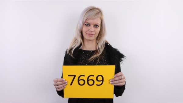 CzechCasting - Sona 7669