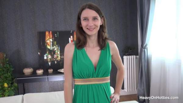 HeavyOnHotties - Pauline Cooper - Comeback