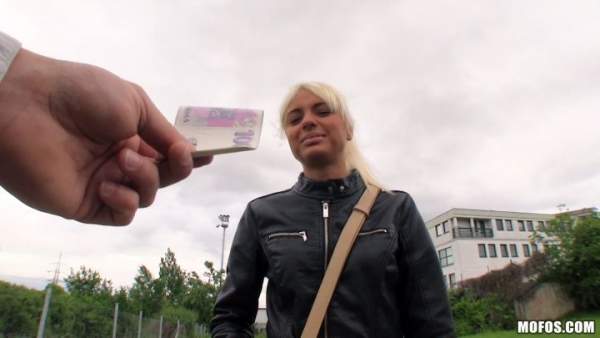 PublicPickUps - Andie Darling, Iva - Two In A Row