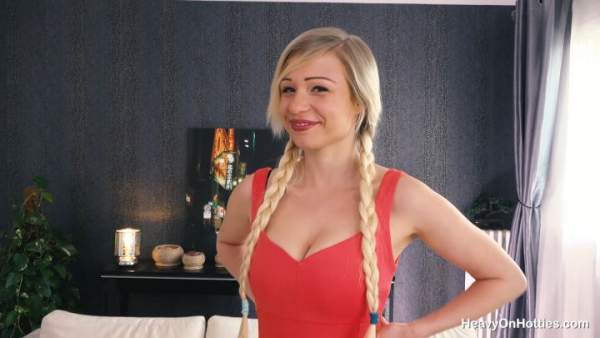 HeavyOnHotties - Gabi Gold - Silver anal Linings