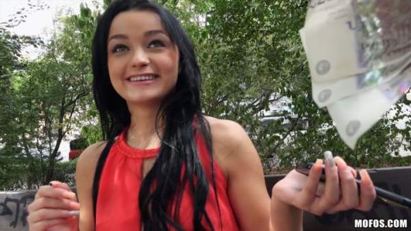 PublicPickUps - Daphne Klyde - Euro Hottie Wild On Camera