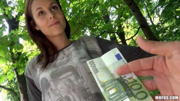 PublicPickUps - Antonia Sainz - Brunette Sucks Dick For Cash