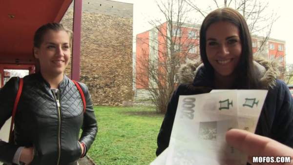 PublicPickUps - Eveline Dellai - Euro Chick Flashes Ass for Cash