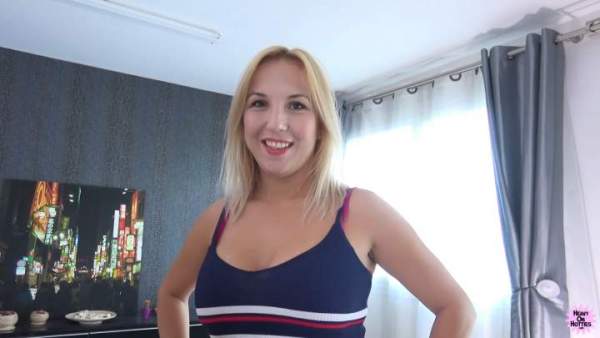 HeavyOnHotties - Ivana Joly - Nervous Breakdown