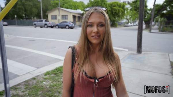 PublicPickUps - Jeanie Marie Sulivan - Man's Best Friend