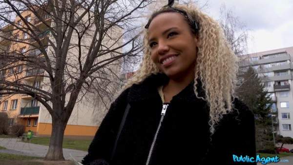 PublicAgent - Romy Indy - The Are You Shy? Experiment