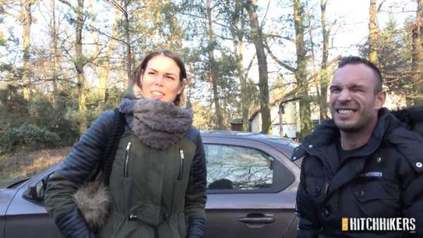 CzechHitchHickers - Jessica Bell - Outdoor Quickie With Smiling Teen