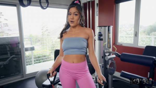 IKnowThatGirl - Kendra Spade - Kendra's Squirting Workout