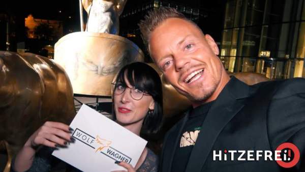 Hitzefrei - Lou Nesbit - Bodo Makes Lou’s Cunt Juices Flow