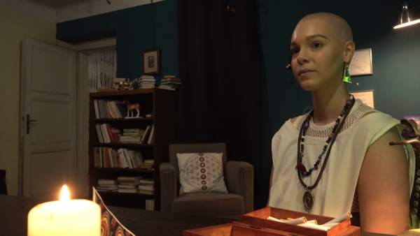 CzechHypno E09 - Enigma Silky - Bald Kristyna