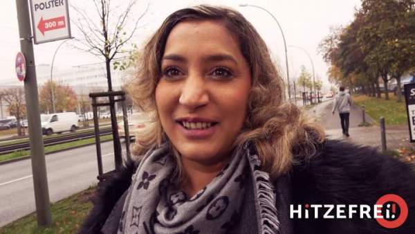 Hitzefrei - Andy Bangs Shy MILF Danka Diamond