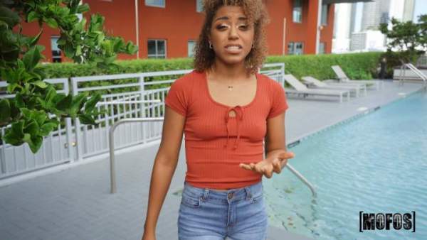 IKnowThatGirl - Milu Blaze - Cum For The Camera