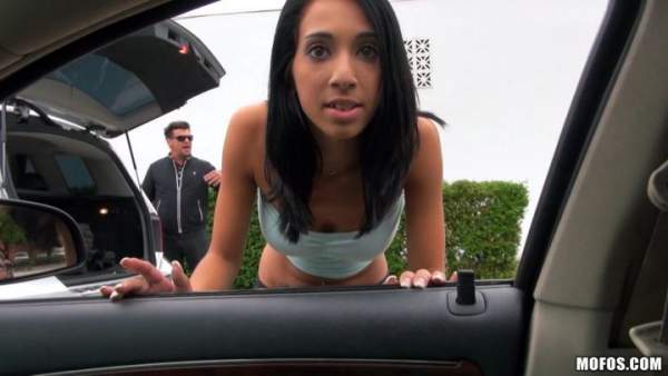 StrandedTeens - Mia Hurley - Road Head Revenge Fuck