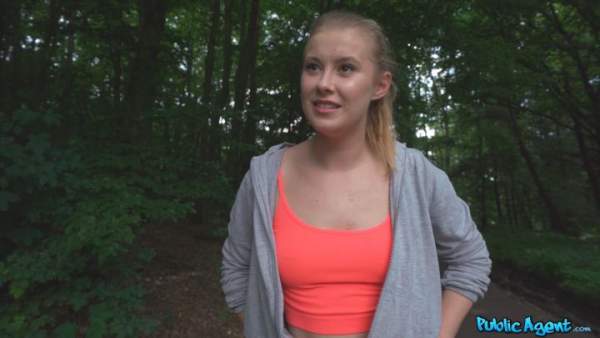 PublicAgent - Casey - Runner in Tight Leggings Fucked