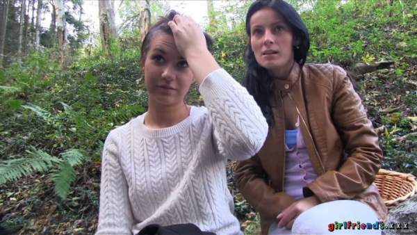 Girlfriends - Lexi Dona, Honey and Carrie - In The Cabin Part 3