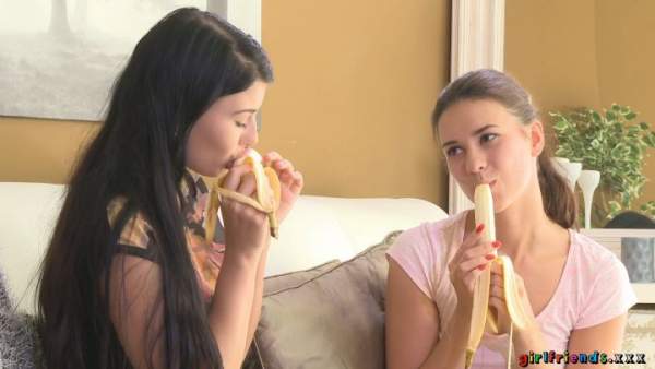 Girlfriends - Lucy Li and Carrie - Bananas