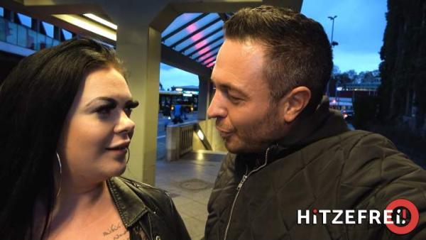 Hitzefrei - AnastiasiaXXX Gets Boned In A Berlin Parking Lot