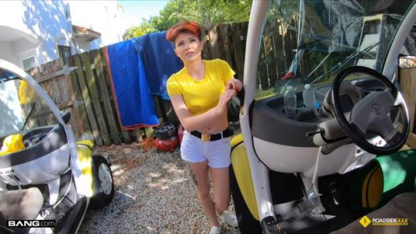RoadSideXXX - Adalind Gray's Golf Cart Breaks Down And She Needs Some Assistance