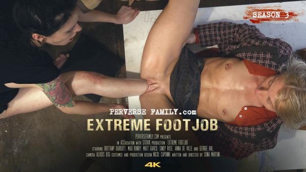 PerverseFamily E39 - Susan, Anna and Sindy Rose - Extreme Footjob