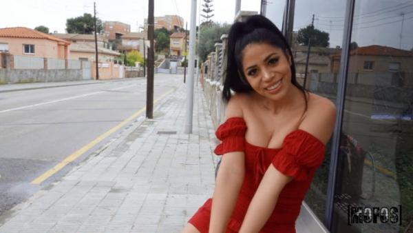 StrandedTeens - Julia De Lucia - Chance Cock Charging