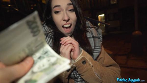 PublicAgent - Giada Suicide and Erik Everhard - Italian On Vacation Needs the Cash