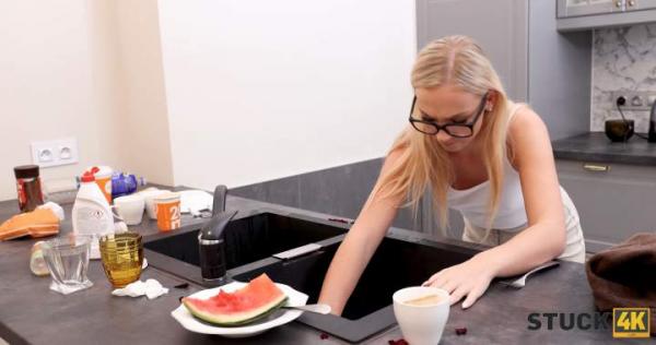 Stuck4K E02 - Jenny Wild - Don’t Clean The Drain Or You’ll Get Stuck!