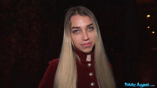 PublicAgent - Elena Vedem - I Need to do a Deepthroat Exam