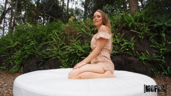 MofosBSides - Scarlet Chase - Scarlet's Solo anal Adventure