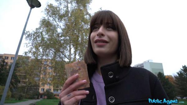 PublicAgent - Silvia Soprano - Fuck Me for My Casino Cash