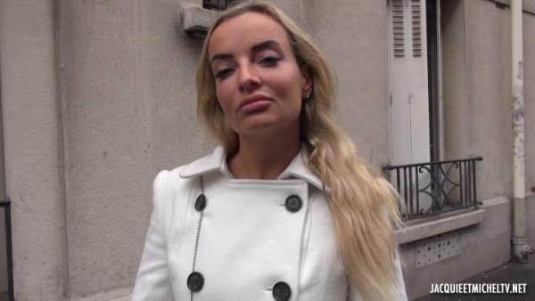 JacquieEtMichelTV - Victoria Pure - 28 An Austrian Bitch Vegan