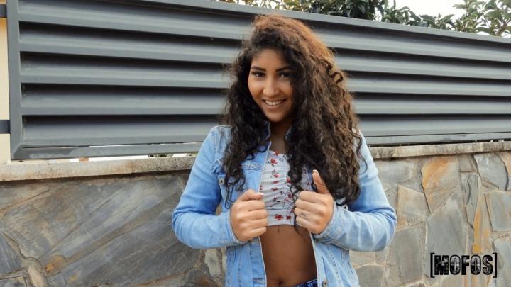 PublicPickUps - Venus Afrodita - Free-Style Piping