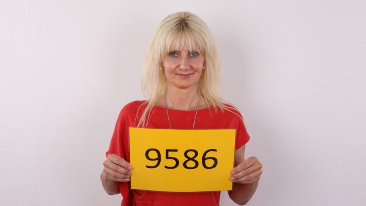 CzechCasting - Ivana 9586