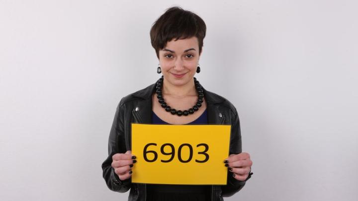 CzechCasting - Lucie 6903