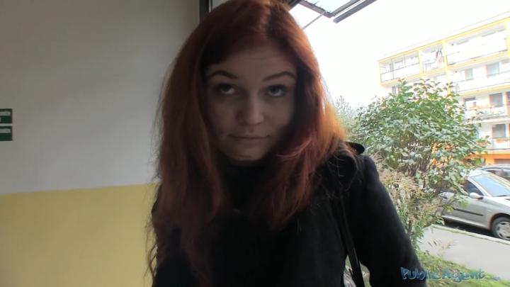 PublicAgent E30 - Barbara