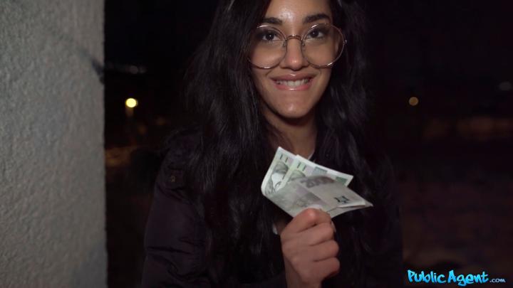 PublicAgent - Capri Lmonde - Fuck Me on the Washing Machine