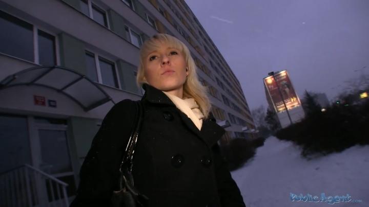 PublicAgent E70 - Laura