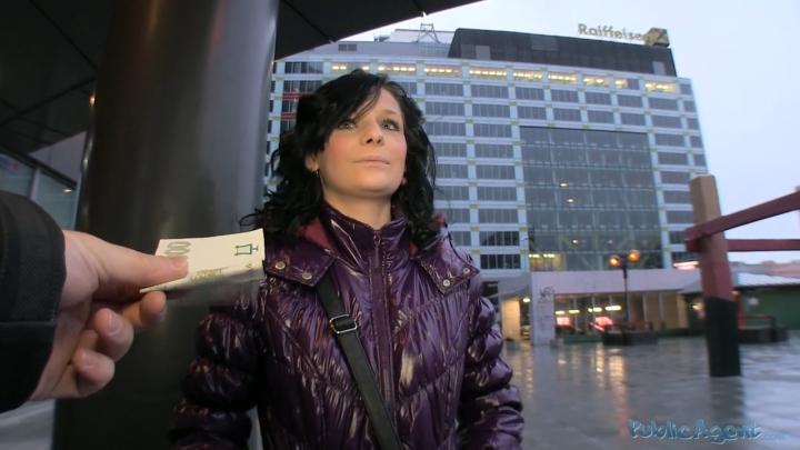 PublicAgent E57 - Lenka