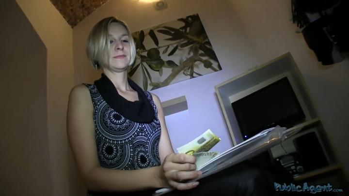 PublicAgent E42 - Veronika