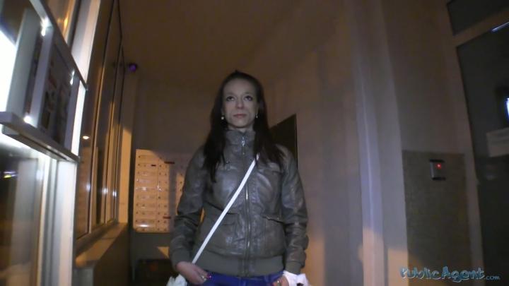 PublicAgent E74 - Vivien