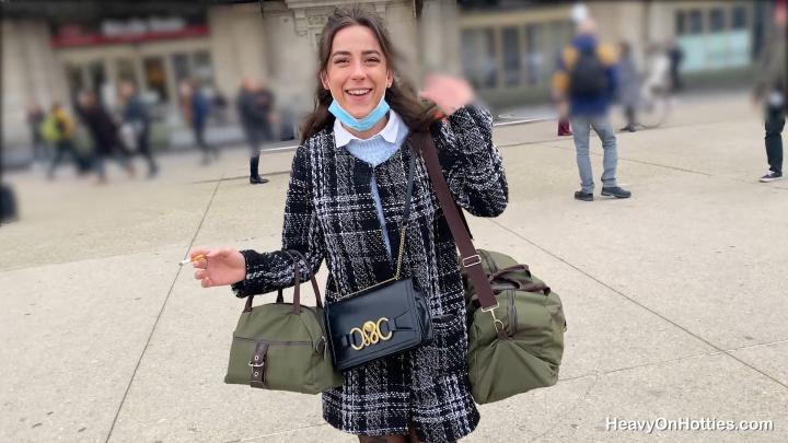 HeavyOnHotties - Manea Valentina - Rimjob Expert