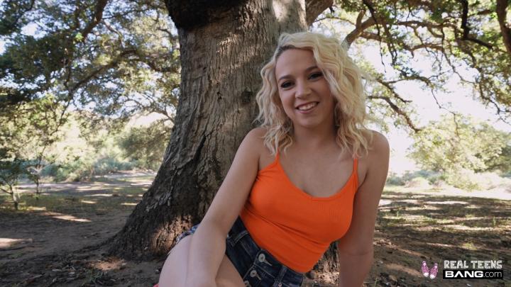 Bang! RealTeens - Madison Summers Has A Ripe Bubble Booty