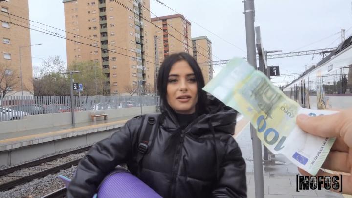 StrandedTeens - Maria Wars and Jordi El Nino Polla - Train Wars